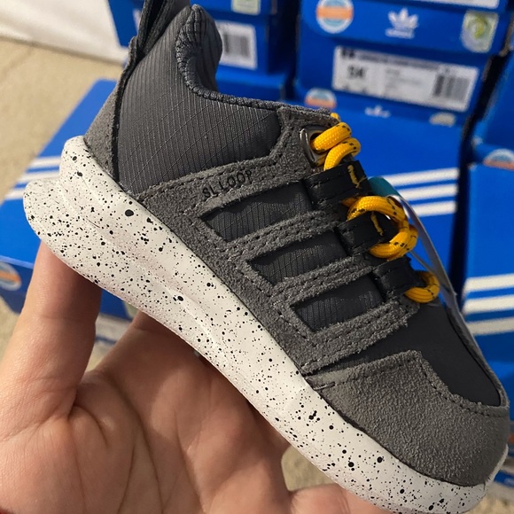 Adidas kids running shoes super comfortable oritq - Picture 3 of 8